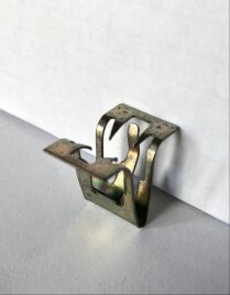 99242 Крепежное изделие (защелка)