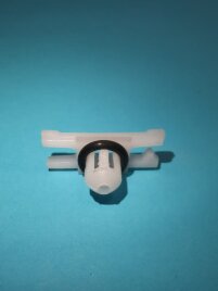 93188 Клипса хрома окон Mercedes e500