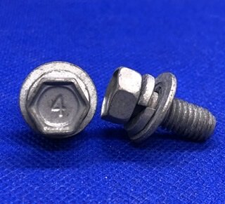 99268 Болт 8х25.5мм